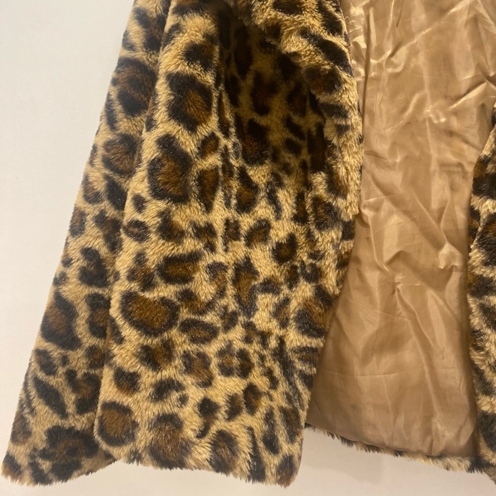 Leopard coat - Picture 2 of 11